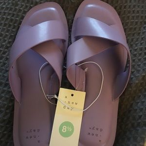 A New Day Women’s Size 8 1/2 Sandals Lavender Criss Cross Slides Target Lennon